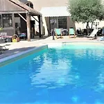 La Pause Sous Le Pin D'hotes Bed and breakfast