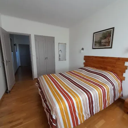 Bed & Breakfast La Pause Sous Le Pin D'hotes