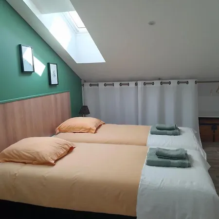 La Pause Sous Le Pin D'hotes 3* 카페스탕