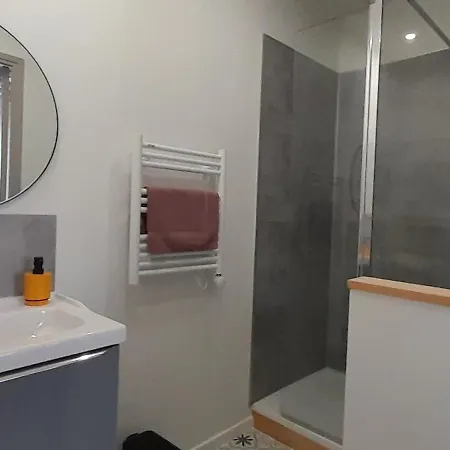 La Pause Sous Le Pin D'hotes Bed & Breakfast