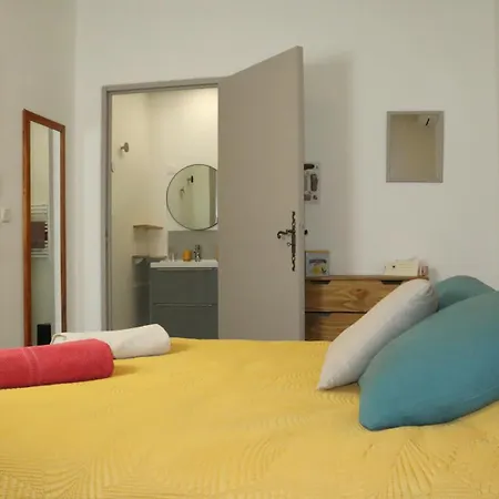 La Pause Sous Le Pin D'hotes B&B